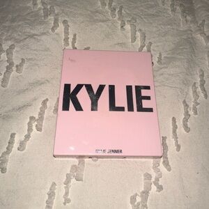 Kylie Cosmetics Pink Highlighter
